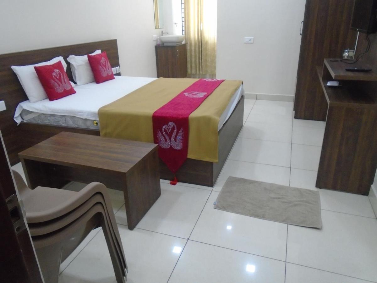 Ssr Residency Hotel Mandya ภายนอก รูปภาพ