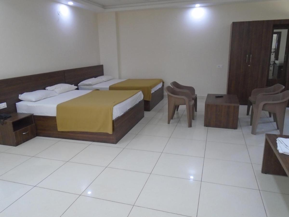Ssr Residency Hotel Mandya ภายนอก รูปภาพ