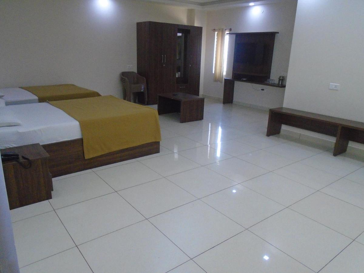Ssr Residency Hotel Mandya ภายนอก รูปภาพ