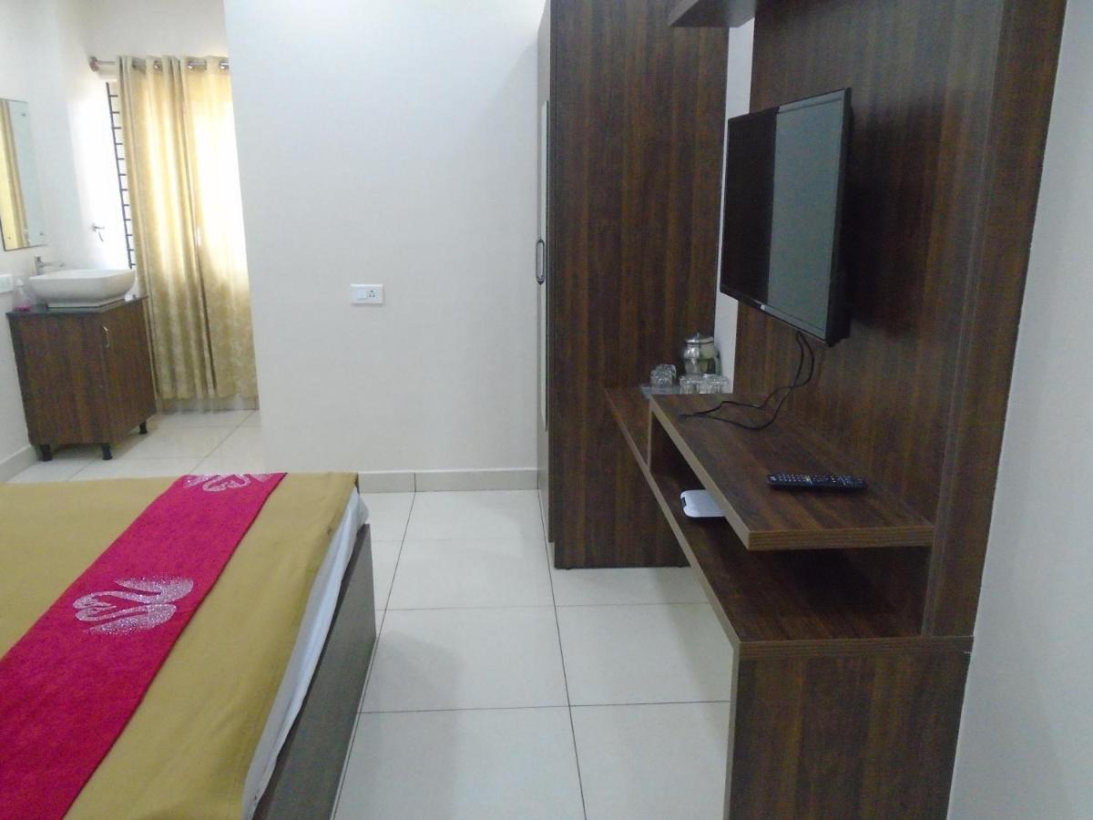 Ssr Residency Hotel Mandya ภายนอก รูปภาพ